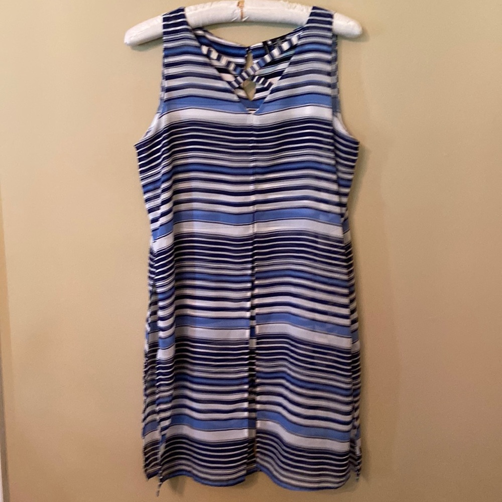 BEAUTIFUL Long Top by New Directions. New! Wonderful Design With Sheer Overlay.